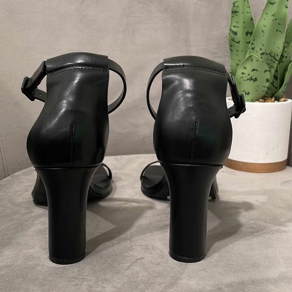 OAK + FORT Black Minimalist Ankle-Strap Block Heel Sandals - Picture 11 of 13